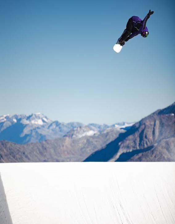 完美世界竞技平台官网-【冬奥·人物】到世界最高水平 苏翊鸣靠“狠”靠“严”
